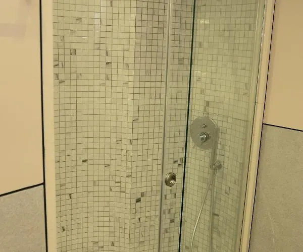 Mjolly Apartman Tirana