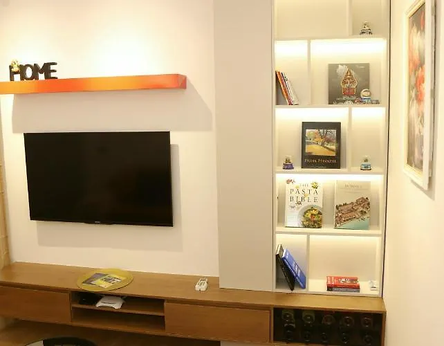 Lägenhet Mjolly Tirana